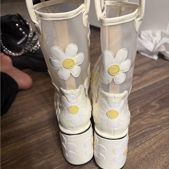 Dolls Kill White and Yellow Floral Winter Boots - Picture 2 of 4